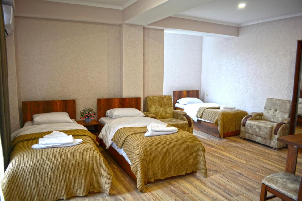 G&G Hotel Tbilisi Buitenkant foto