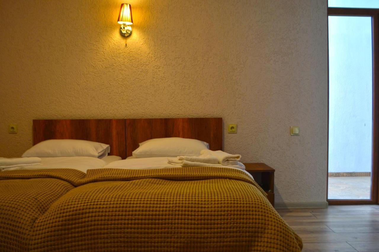 G&G Hotel Tbilisi Buitenkant foto