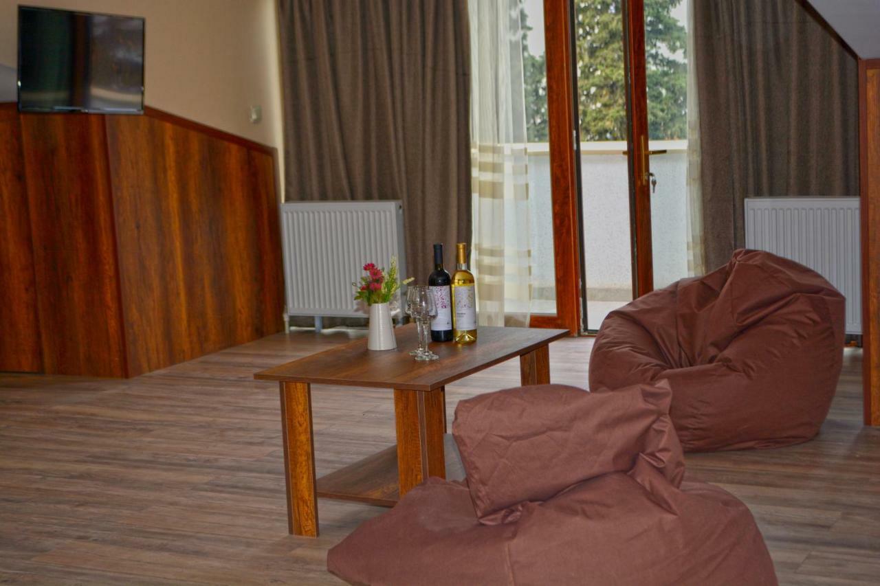 G&G Hotel Tbilisi Buitenkant foto