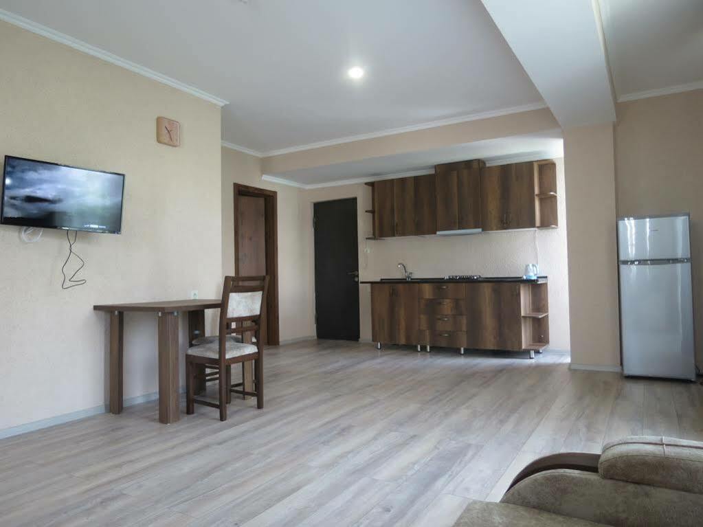 G&G Hotel Tbilisi Buitenkant foto